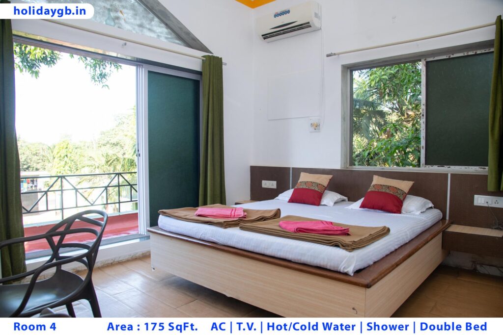 Ghanvatkar-Bunglow-Alibaug-Room-4-AC-Room