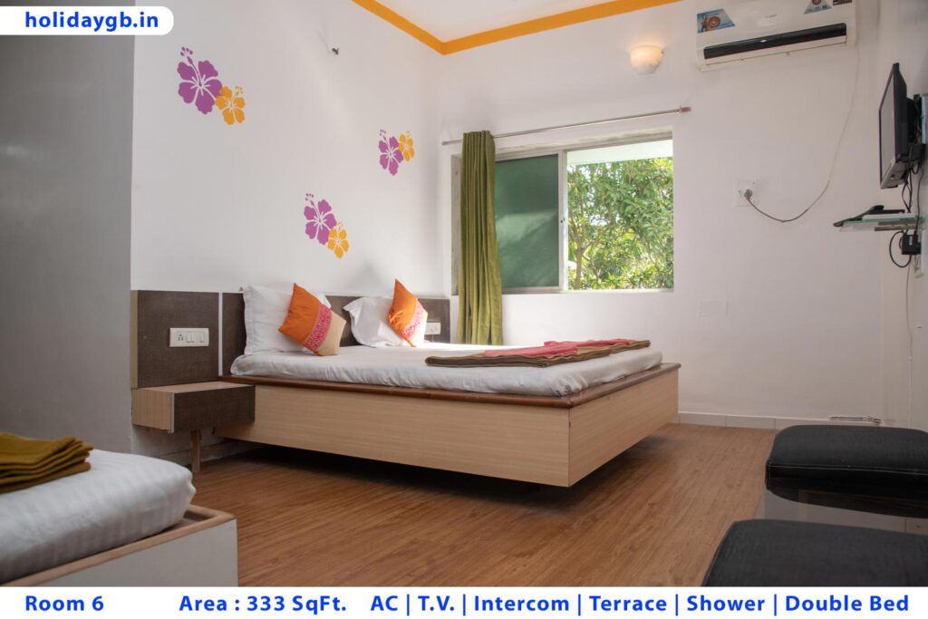Ghanvatkar-Bunglow-Alibaug-Room-6-AC-Room
